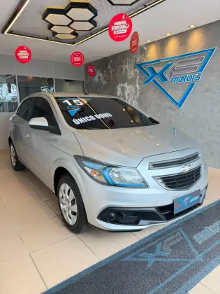 CHEVROLET ONIX 1.4 MPFI LT 8V FLEX 4P MANUAL CHEVROLET ONIX 1.4 MPFI LT 8V FLEX 4P MANUAL