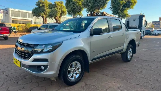 CHEVROLET S10 2.5 LT 4X4 CD 16V FLEX 4P AUTOMÁTICO CHEVROLET S10 2.5 LT 4X4 CD 16V FLEX 4P AUTOMÁTICO