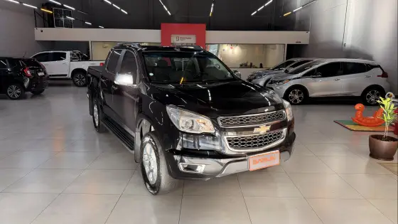CHEVROLET S10 2.5 LTZ 4X4 CD 16V FLEX 4P MANUAL CHEVROLET S10 2.5 LTZ 4X4 CD 16V FLEX 4P MANUAL