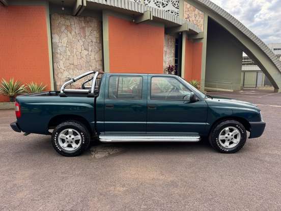 CHEVROLET-S10-2.8 DLX 4X2 CD 12V TURBO INTERCOOLER DIESEL 4P MANUAL CHEVROLET-S10-2003