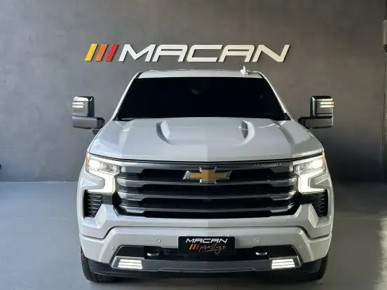 CHEVROLET-SILVERADO-5.3 V8 GASOLINA 1500 HIGH COUNTRY 4X4 AUTOMÁTICO CHEVROLET-SILVERADO-2023