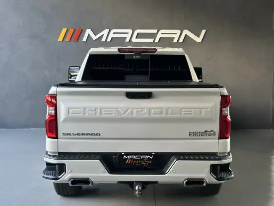 CHEVROLET-SILVERADO-5.3 V8 GASOLINA 1500 HIGH COUNTRY 4X4 AUTOMÁTICO CHEVROLET-SILVERADO-2023