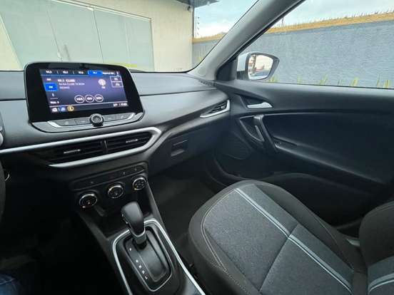 CHEVROLET-TRACKER-2021