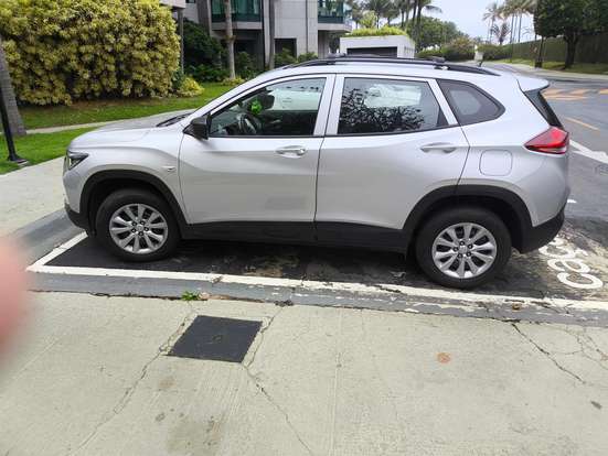 CHEVROLET-TRACKER-2022