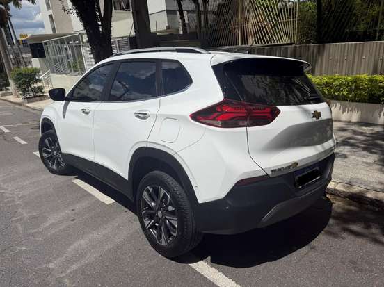 CHEVROLET-TRACKER-2024