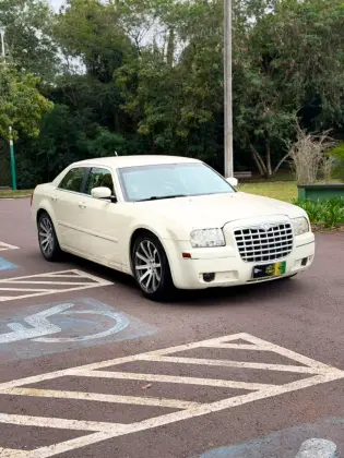 CHRYSLER 300 C 3.5 V6 GASOLINA AUTOMÁTICO CHRYSLER 300 C 3.5 V6 GASOLINA AUTOMÁTICO