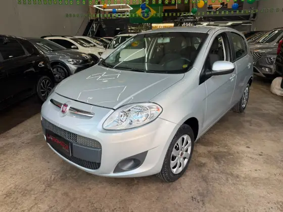 FIAT PALIO 1.0 MPI ATTRACTIVE 8V FLEX 4P MANUAL FIAT PALIO 1.0 MPI ATTRACTIVE 8V FLEX 4P MANUAL
