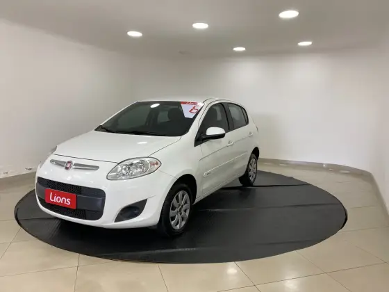 FIAT PALIO 1.0 MPI ATTRACTIVE 8V FLEX 4P MANUAL FIAT PALIO 1.0 MPI ATTRACTIVE 8V FLEX 4P MANUAL