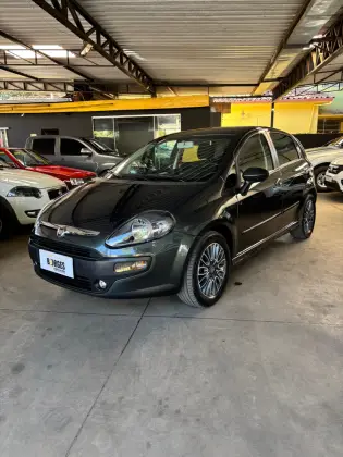 FIAT PUNTO 1.8 SPORTING 16V FLEX 4P MANUAL FIAT PUNTO 1.8 SPORTING 16V FLEX 4P MANUAL