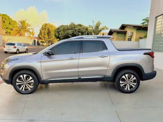 FIAT-TORO-1.3 TURBO 270 FLEX VOLCANO AT6 FIAT-TORO-2022