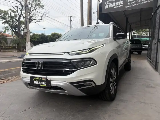 FIAT TORO 2.0 16V TURBO DIESEL VOLCANO 4WD AT9 FIAT TORO 2.0 16V TURBO DIESEL VOLCANO 4WD AT9