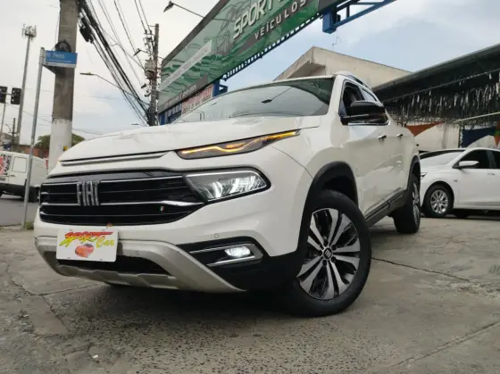 FIAT TORO 2.0 16V TURBO DIESEL VOLCANO 4WD AT9 FIAT TORO 2.0 16V TURBO DIESEL VOLCANO 4WD AT9