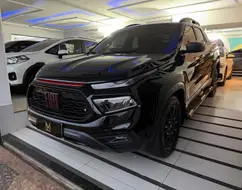 FIAT TORO 2.0 16V TURBO DIESEL ULTRA 4WD AT9 FIAT TORO 2.0 16V TURBO DIESEL ULTRA 4WD AT9