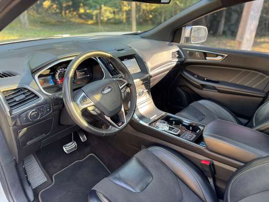 FORD-EDGE-2018