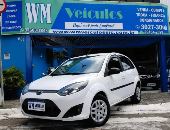 FORD FIESTA 1.0 ROCAM HATCH 8V FLEX 4P MANUAL FORD FIESTA 1.0 ROCAM HATCH 8V FLEX 4P MANUAL