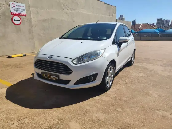 FORD FIESTA 1.6 SE HATCH 16V FLEX 4P MANUAL FORD FIESTA 1.6 SE HATCH 16V FLEX 4P MANUAL