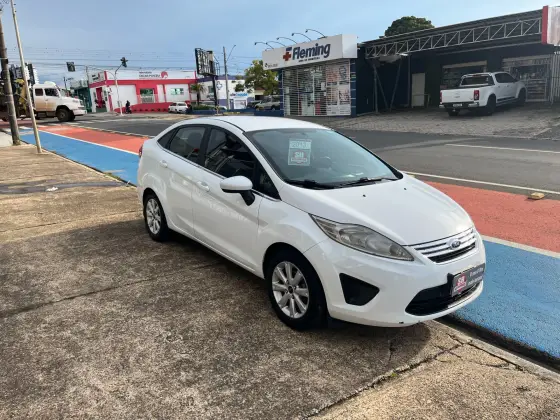 FORD FIESTA 1.6 SE SEDAN 16V FLEX 4P MANUAL