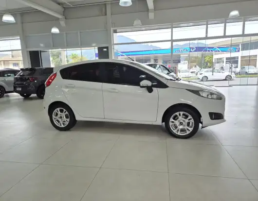 FORD-FIESTA-2017