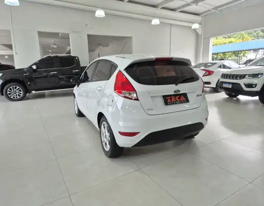 FORD-FIESTA-2017