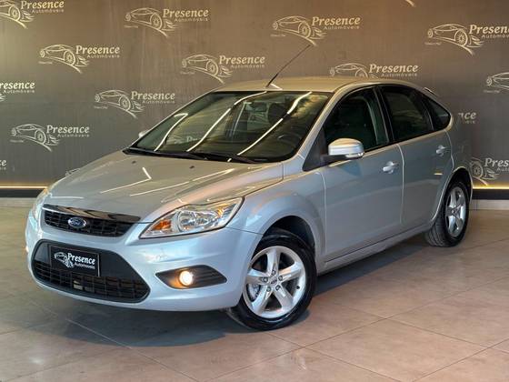 FORD FOCUS 1.6 GL 16V FLEX 4P MANUAL