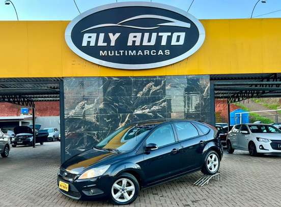 FORD-FOCUS-2011