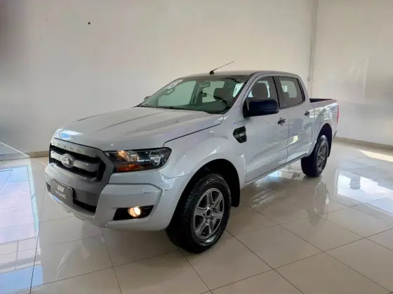 FORD RANGER 2.2 XLS 4X4 CD 16V DIESEL 4P MANUAL FORD RANGER 2.2 XLS 4X4 CD 16V DIESEL 4P MANUAL