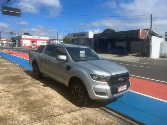 FORD RANGER 2.2 XLS 4X4 CD 16V DIESEL 4P MANUAL FORD RANGER 2.2 XLS 4X4 CD 16V DIESEL 4P MANUAL