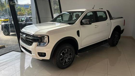 FORD RANGER 2.0 TURBO DIESEL CD BLACK 4X2 AUTOMÁTICO