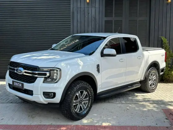 FORD RANGER 3.0 V6 TURBO DIESEL CD XLT 4X4 AUTOMÁTICO FORD RANGER 3.0 V6 TURBO DIESEL CD XLT 4X4 AUTOMÁTICO