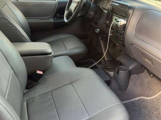 FORD-RANGER-2.3 XLS SPORT 16V 4X2 CS GASOLINA 2P MANUAL FORD-RANGER-2009