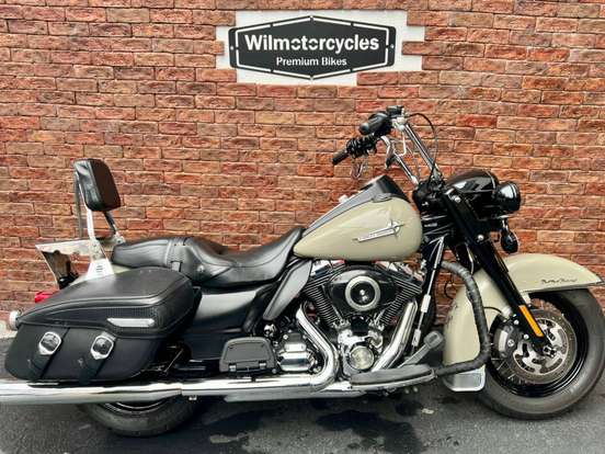 HARLEY-DAVIDSON-ROAD KING CLASSIC HARLEY-DAVIDSON-ROAD KING CLASSIC-2010