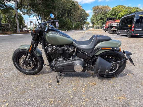 HARLEY-DAVIDSON SOFTAIL FAT BOB 114 
