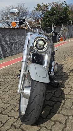 HARLEY-DAVIDSON SOFTAIL FAT BOY 114 
