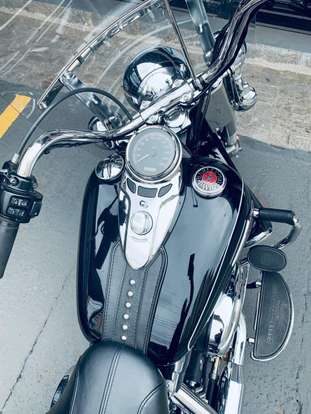 HARLEY-DAVIDSON-SOFTAIL HERITAGE CLASSIC-2011