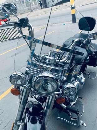 HARLEY-DAVIDSON-SOFTAIL HERITAGE CLASSIC-2011