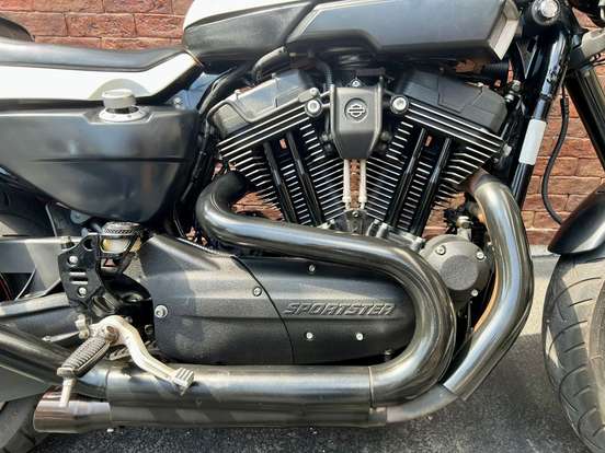 HARLEY-DAVIDSON-SPORTSTER XR 1200X-2010