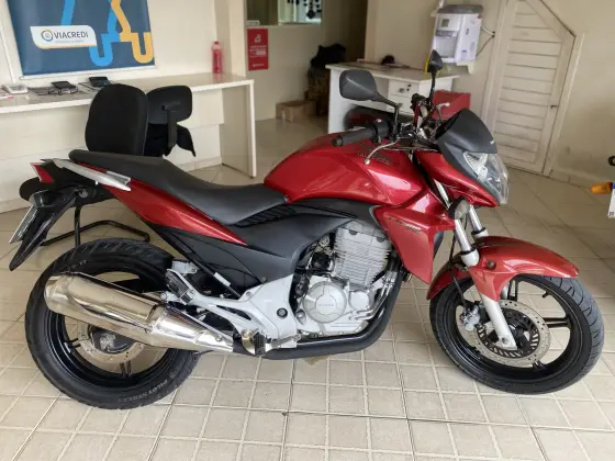 HONDA CB 300R 