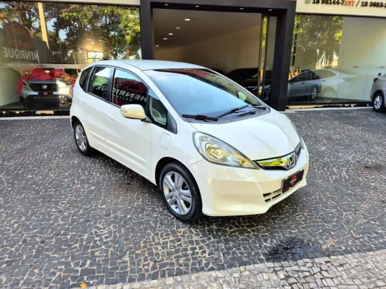 HONDA FIT 1.5 EX 16V FLEX 4P AUTOMÁTICO HONDA FIT 1.5 EX 16V FLEX 4P AUTOMÁTICO