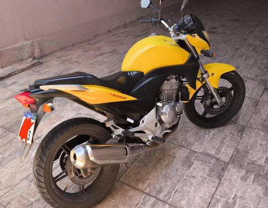 HONDA CB 300R 