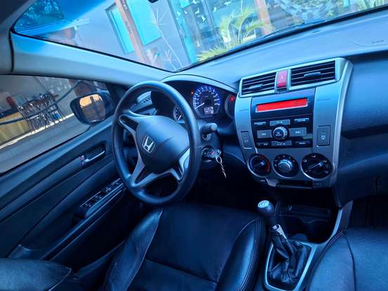 HONDA-CITY-2012