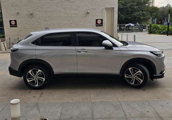 HONDA-HR-V-2023
