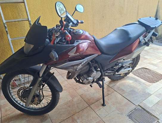 HONDA-XRE 300-2011