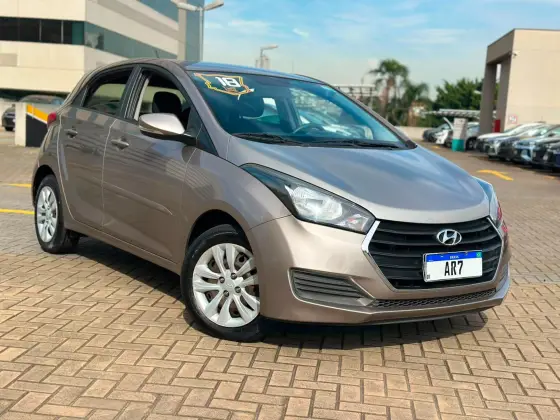 HYUNDAI HB20 1.6 COMFORT PLUS 16V FLEX 4P AUTOMÁTICO HYUNDAI HB20 1.6 COMFORT PLUS 16V FLEX 4P AUTOMÁTICO