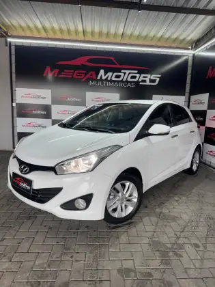 HYUNDAI HB20 1.6 COMFORT PLUS 16V FLEX 4P AUTOMÁTICO HYUNDAI HB20 1.6 COMFORT PLUS 16V FLEX 4P AUTOMÁTICO
