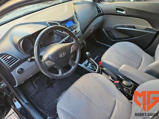 HYUNDAI-HB20S-2013