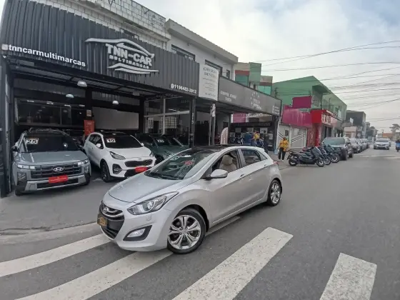 HYUNDAI I30 1.8 MPI 16V GASOLINA SÉRIE LIMITADA 4P AUTOMATICO HYUNDAI I30 1.8 MPI 16V GASOLINA SÉRIE LIMITADA 4P AUTOMATICO