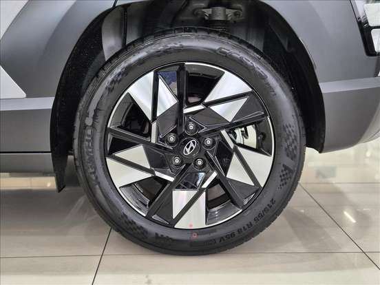 HYUNDAI-KONA-2025