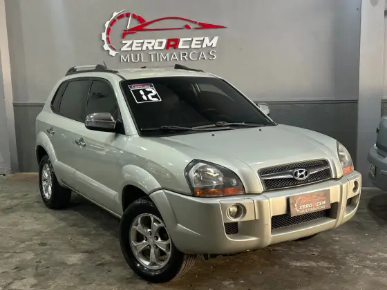 HYUNDAI TUCSON 2.0 MPFI GLS 16V 143CV 2WD GASOLINA 4P AUTOMÁTICO HYUNDAI TUCSON 2.0 MPFI GLS 16V 143CV 2WD GASOLINA 4P AUTOMÁTICO