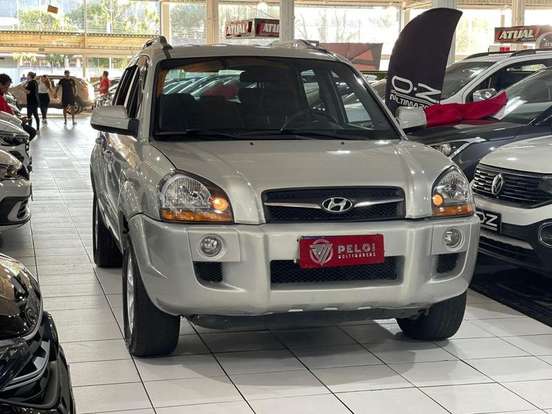 HYUNDAI-TUCSON-2012