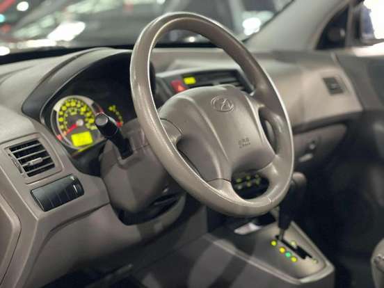 HYUNDAI-TUCSON-2012
